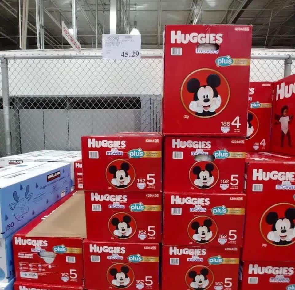 Huggies Little Movers Diaper Pallet - Image 3