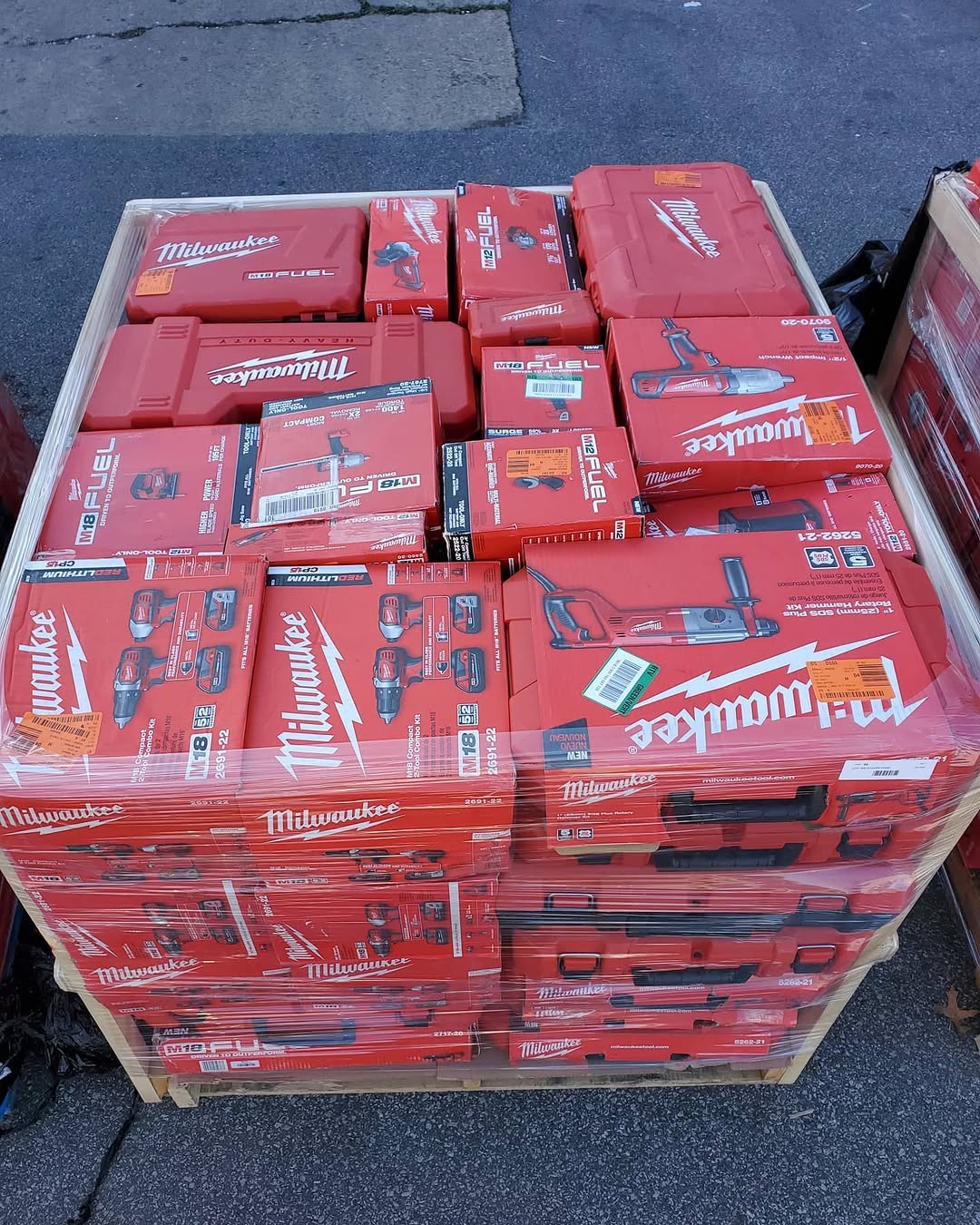 Milwaukee M18 FUEL Power Tool Pallet